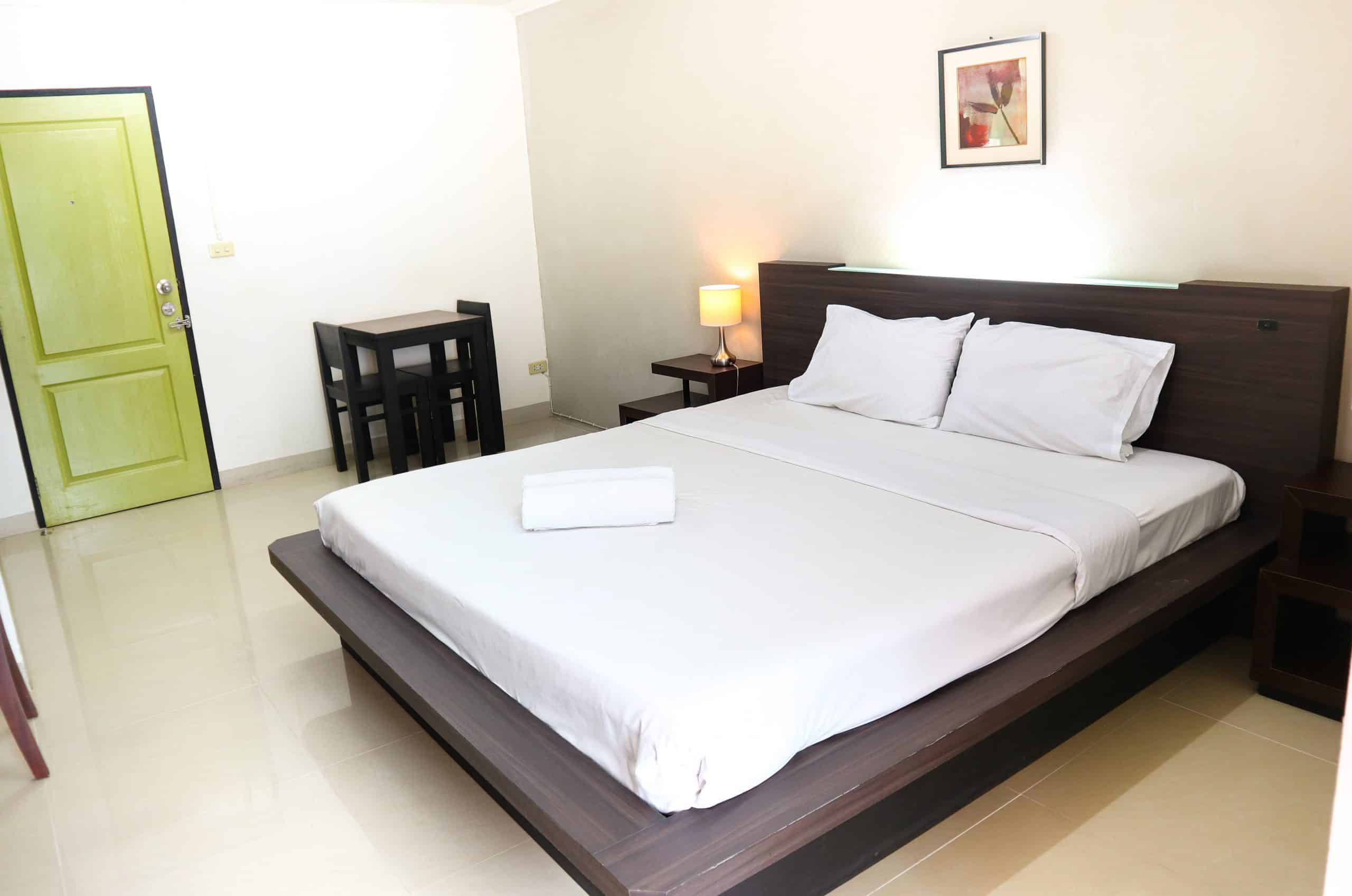 SUPERIOR ROOM | Chiang Mai apartment long stay Smith Residence